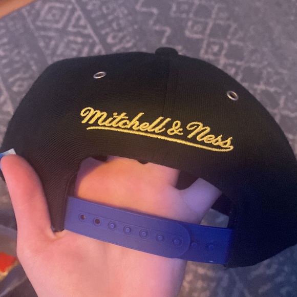 Warriors hat - Picture 2 of 4